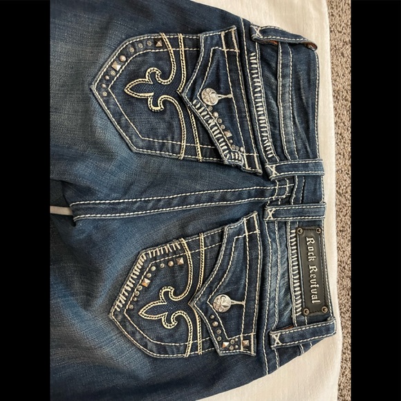 Worn a few times - Picture 3 of 3